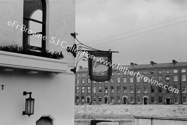 HARBOUR SCENE PUB SIGN